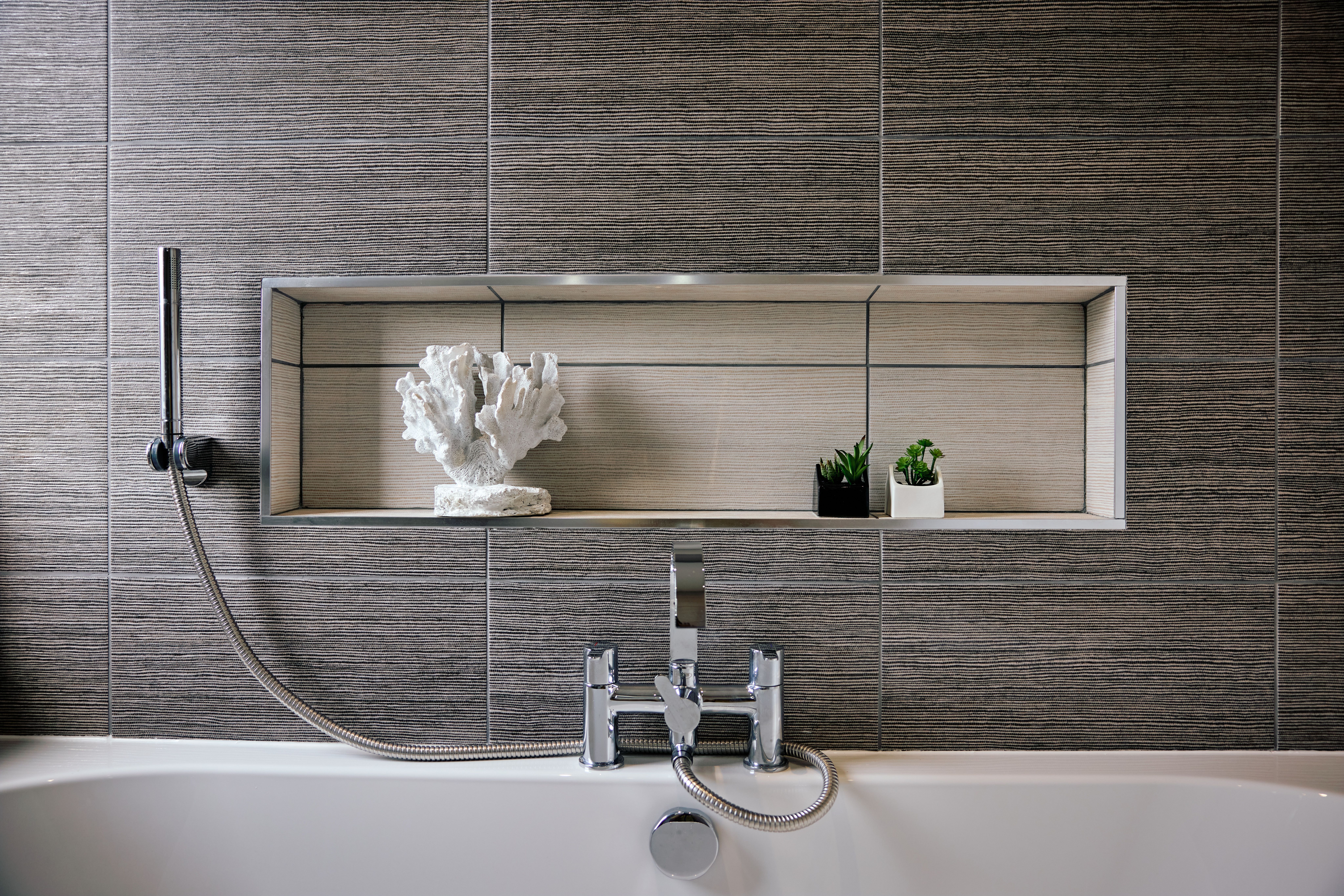 008-sf-whh-delamere-bathroom-ensuite.jpg
