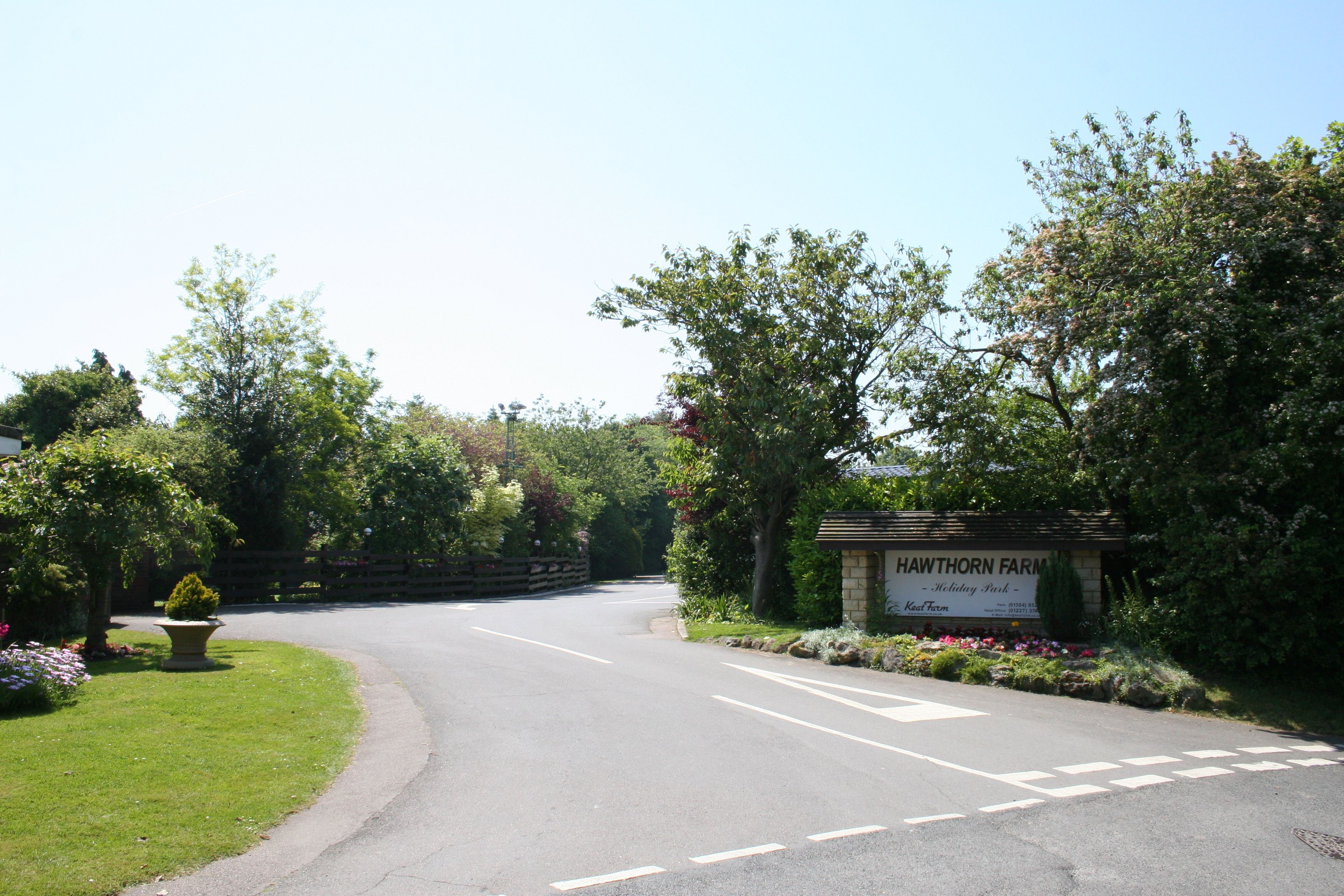Hawthorn Park entrance